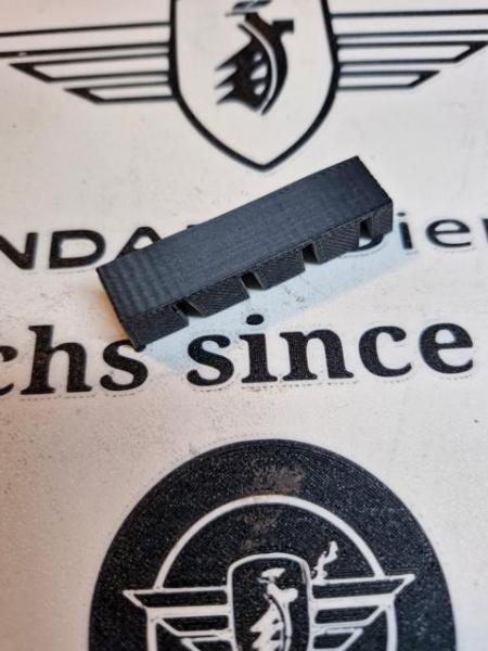 Zündapp Kühlrippen Dämpfungsgummi für den Minitherm Zylinderkopf hinten passend 278-02.130 TPU